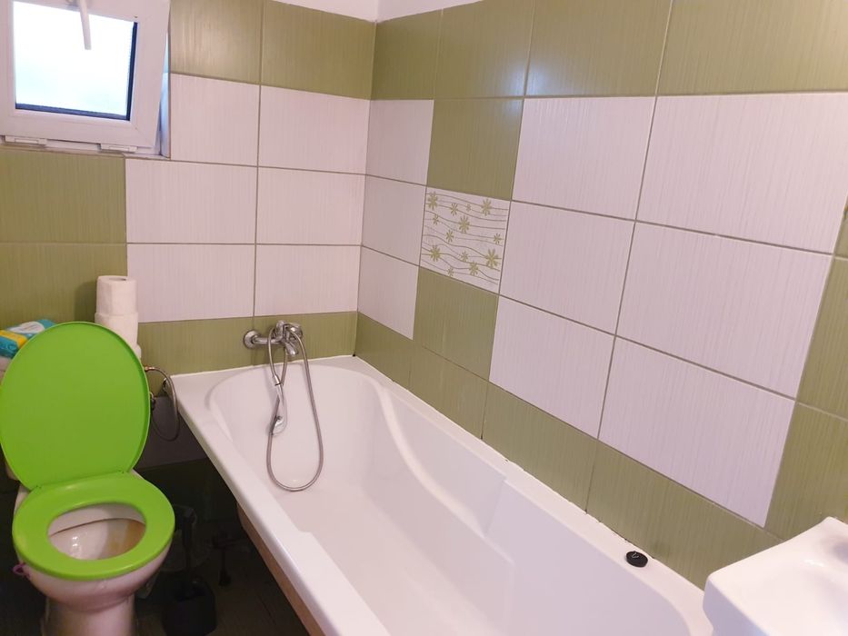 Apartament la curte,  lângă plajă