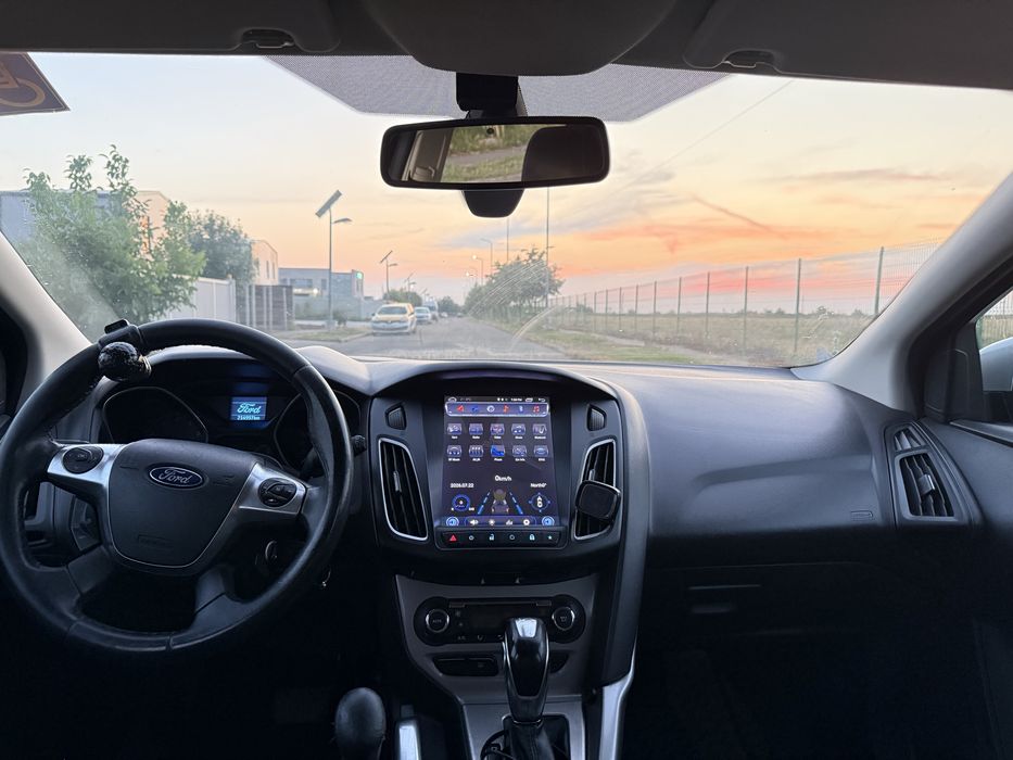 FORD Focus 2012 — imagine 5