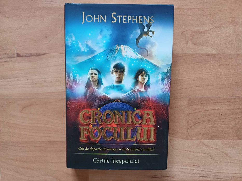 Seturi: John Green, Sara Shepard - Micuțele mincinoase și alte cărți
