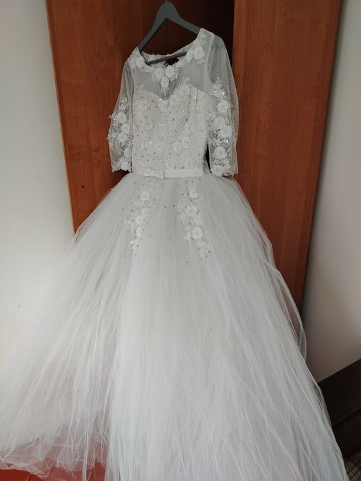 Продам свадебную платье