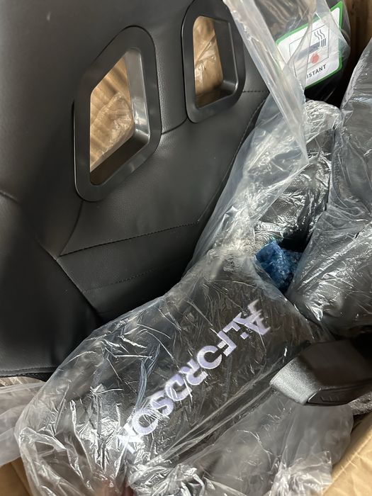 Vand scaun birou/gaming niu