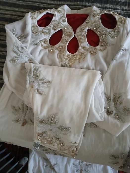 Комплект калпок, камзулча, дасремолча. Размер: 38/40.