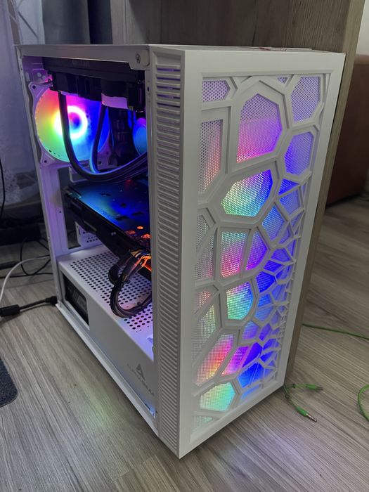 Pc gaming ryzen 7 3700x 1080ti 24 RAM