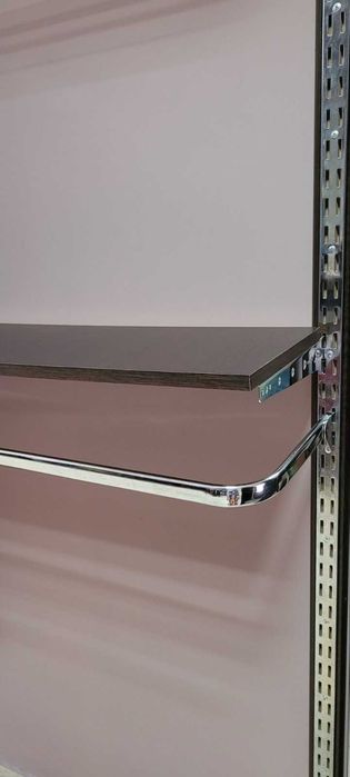 Оборудване за магазин за дрехи