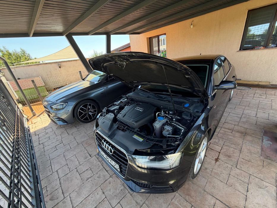 Audi A4 Sedan 2.0 TDI S tronic