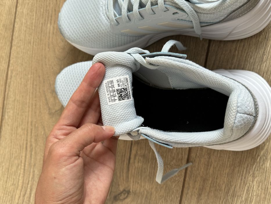 Кроссовки Adidas для бега