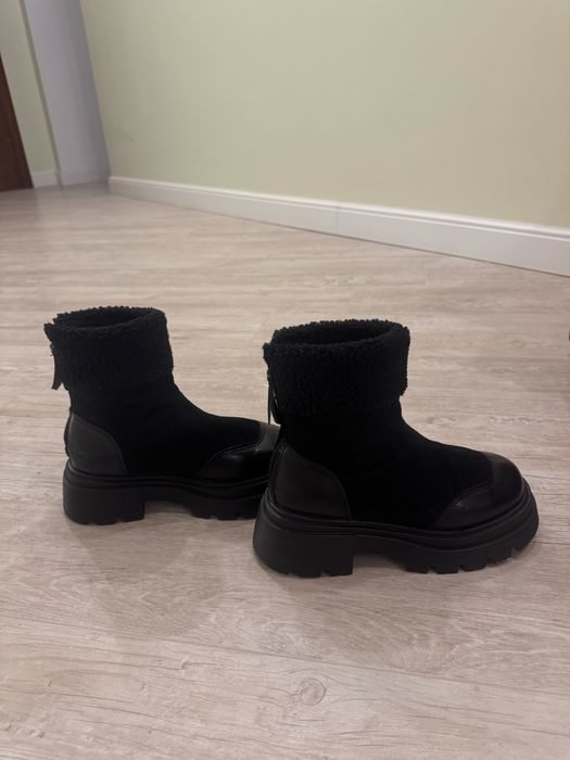 Продам женскую обувь 36-37 размер