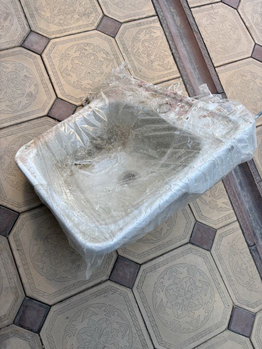 Раковина в хорошем состоянии