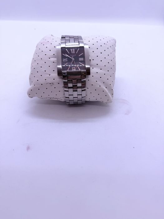 Часы Tissot кварцевые