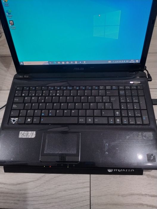 Laptop ASUS K52JC–Windows 10 Pro,merge ori ce pe el,stare excelentă