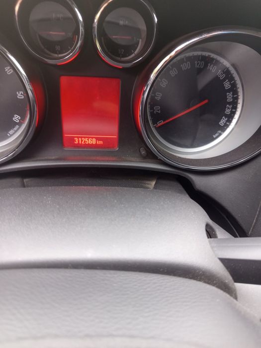 OPEL Astra 2013 — imagine 5