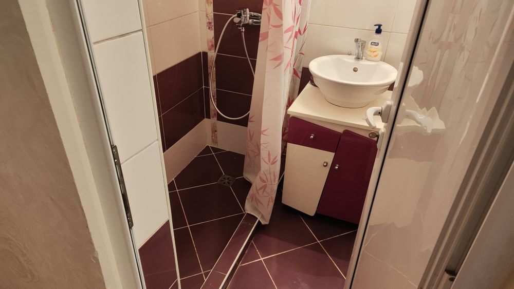 Дава се под наем Тристаен апартамент в Варна, ХЕИ - 86 кв.м за 578.34 € - Снимка #2