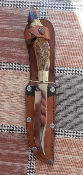 Ловен нож еленово краче