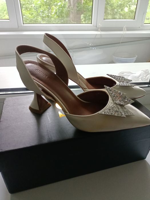 Туфли на выход 38 размер