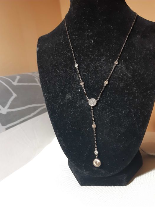 Готик колие с родиево покритие и камъчета