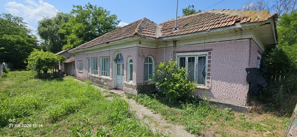 Teren 1575 mp și anexă locuibilă în Aprozi, jud. Călărași (40 km de București)