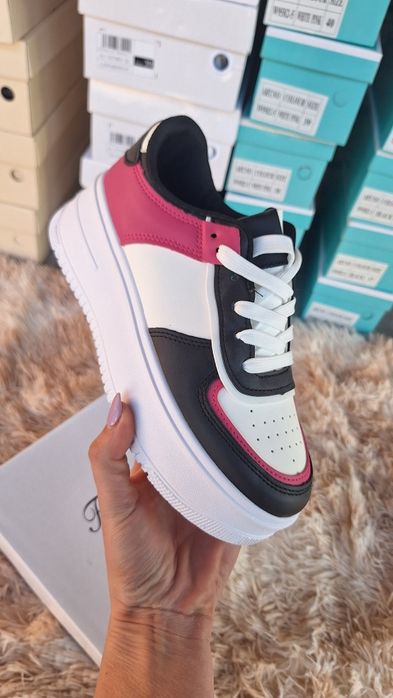 Страхотни дамски и толкова красиви обувки  от 37 до 41