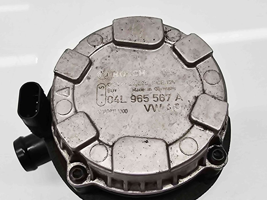 Pompa recirculare apa   Volkswagen Golf 7 (5G) [Fabr 2014-prezent] 04L