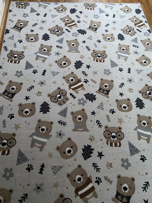 Продам два ковра  в отличном состоянии