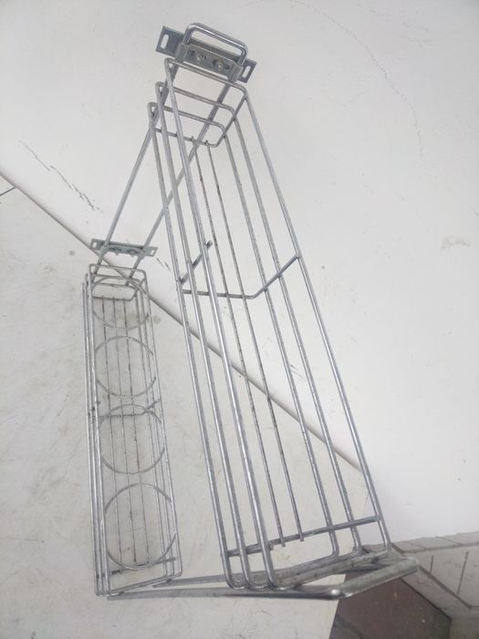 Механизъм стойка за вино ,вода, препарати, за шкаф за кухня с изтеглян