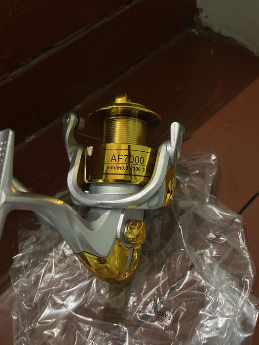 Продам катушки для спиннинга AF 7000