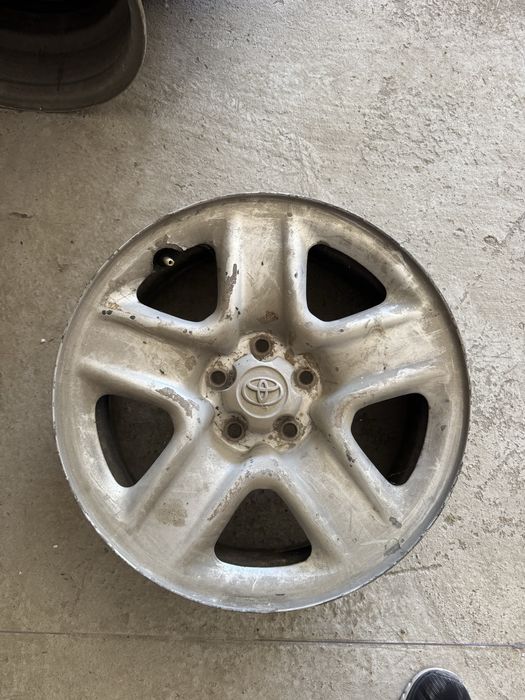 Диски для toyota  раф 4