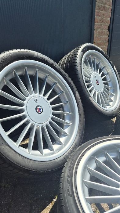 18' Alpina 4x8.5 et13