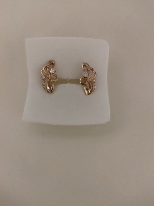 Дамски обеци със златно покритие 18 каратово злато.