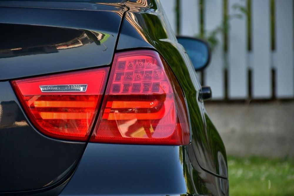 Vând BMW E90 2.0 177 Cp