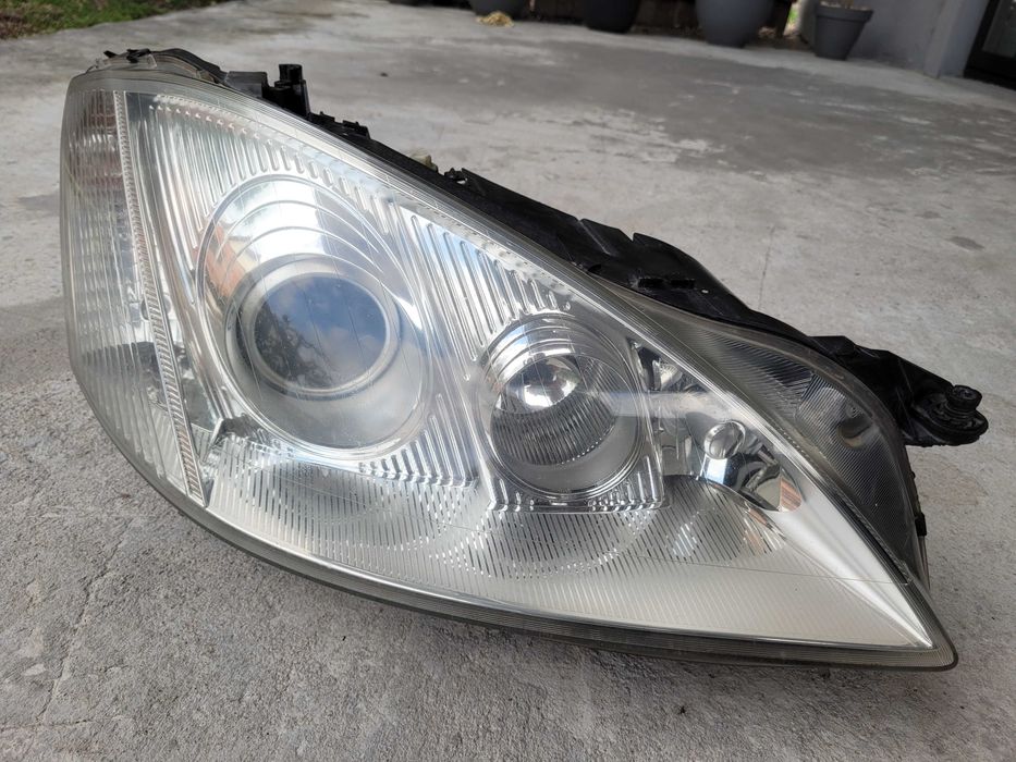 Mercedes S Klasa w221 Bi Xenon far,Мерцедес С класа Би ксенон Фар
