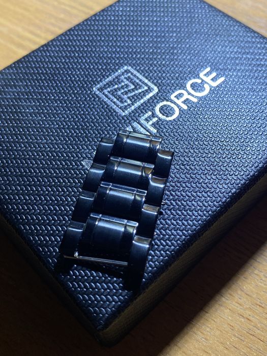 Продаются часы от Компаний NAVIFORCE