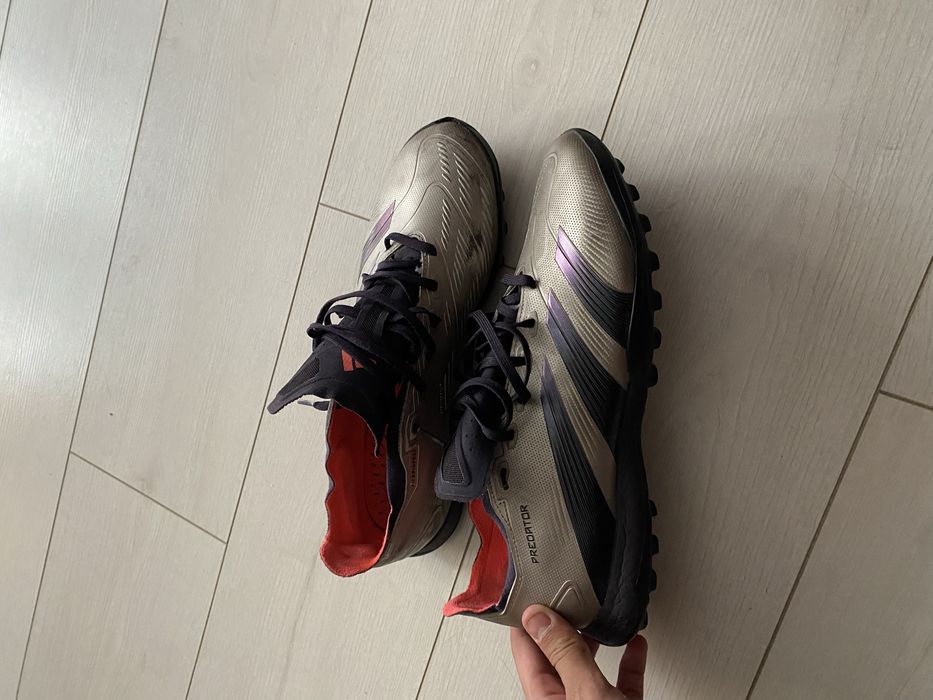 Сороконожки адидас придатор