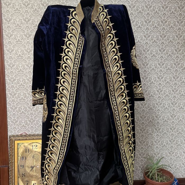 Milliy Zar chopon/ мужской чопон