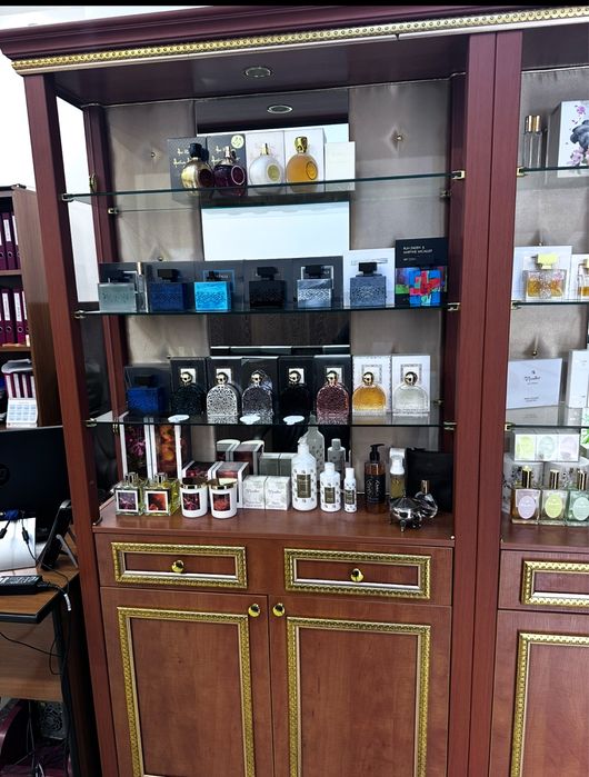 Продам шкафы под косметику парфюм