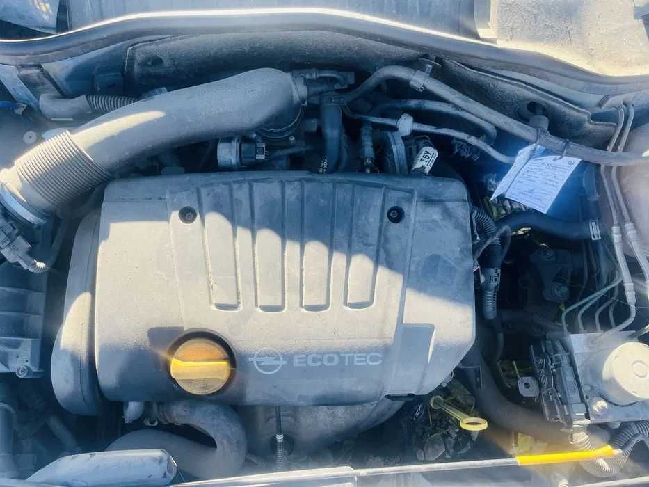 Motor complet fara anexe Opel Tigra 1.8 cod Z18XE 2005