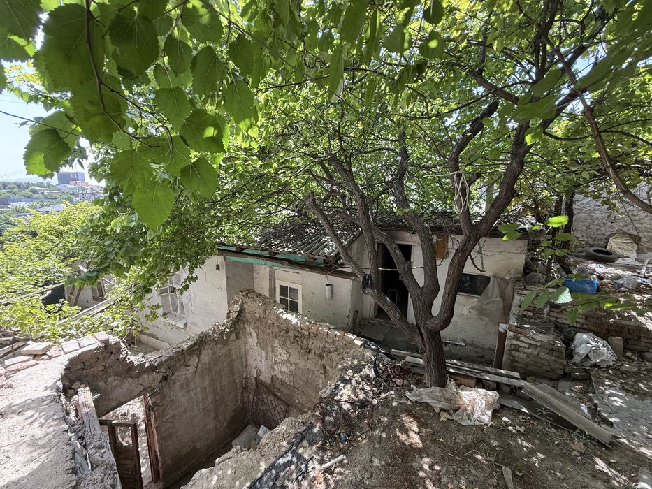 Dagbitiskida hovli sotiladi