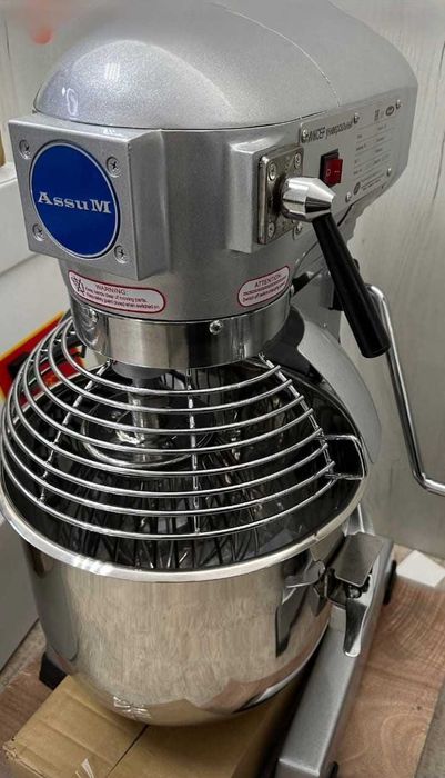 Миксер планетарный на 40 литров.