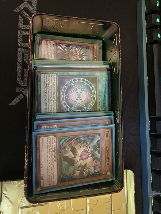 Yu - Gi - Oh Сингли от различни издания