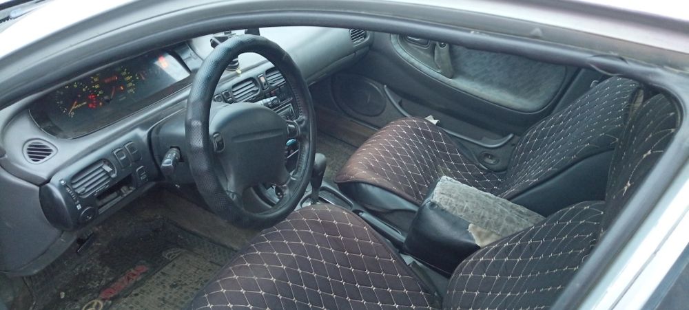 Мазда 626 Кронос на ходу