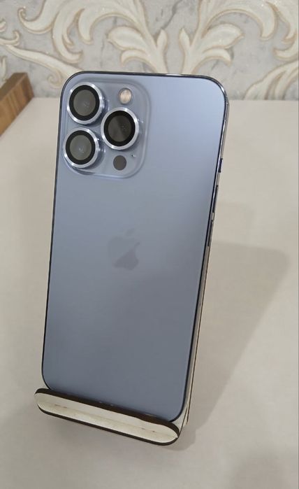iPhone 13Pro Blue