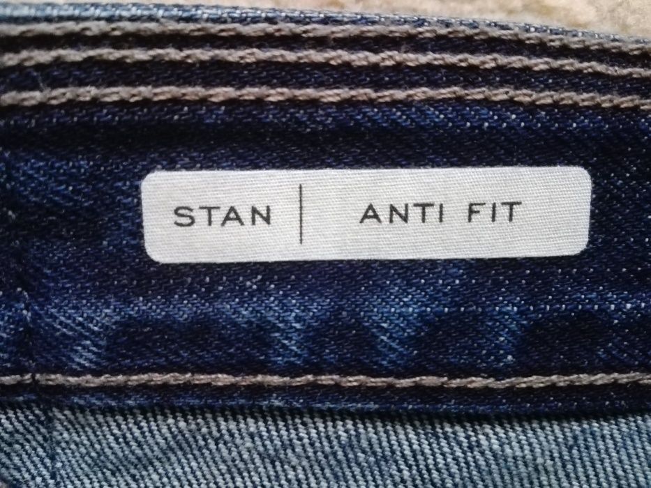 Оригинални стилни мъжки дънки Jack and Jones Anti Fit