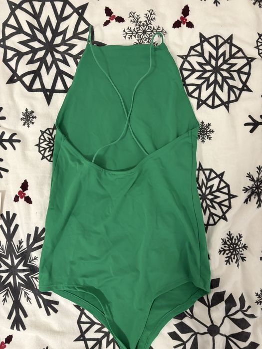 Топове Bershka, New Yorker