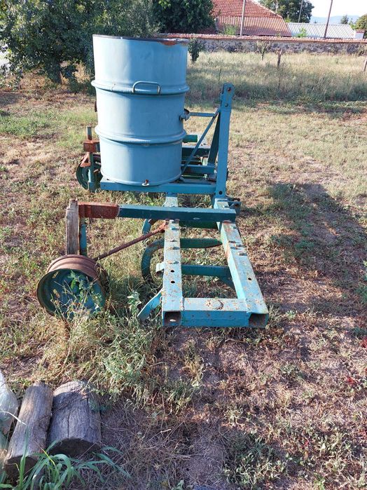 Окопен култиватор за лавандула