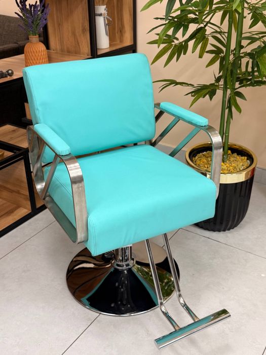 Zamonaviy sartarosh gozllik salon barber   kreslosi sotiladi