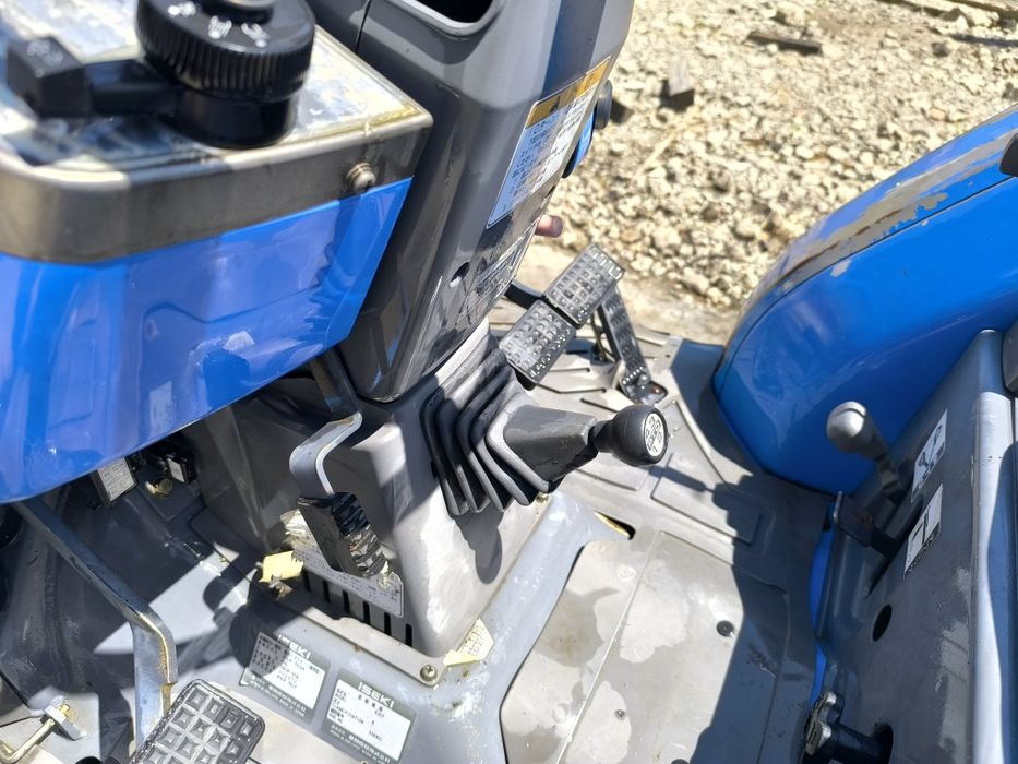 Трактор ИСЕКИ 23 К.комплект косачка+фреза.