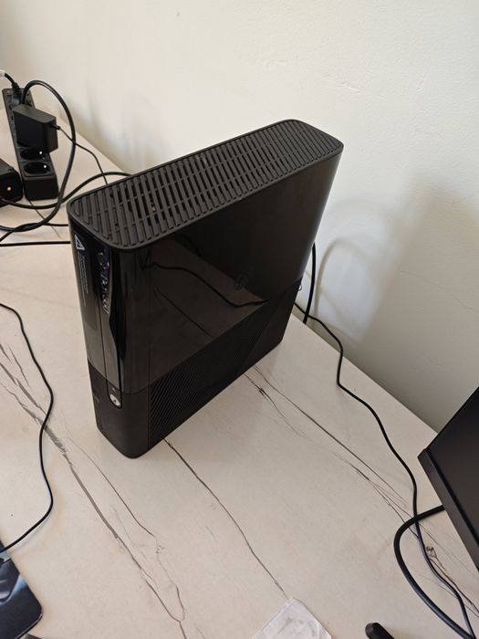 приставка XBox 360