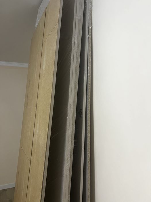 Модный шкаф для одежды