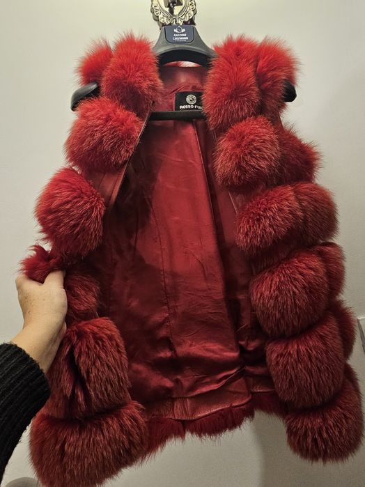 Vesta blana vulpe rosie