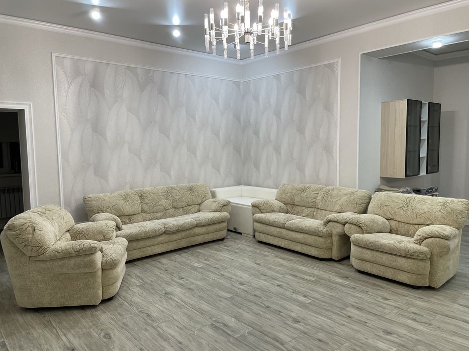 Диваны продам 2шт +2 кресла