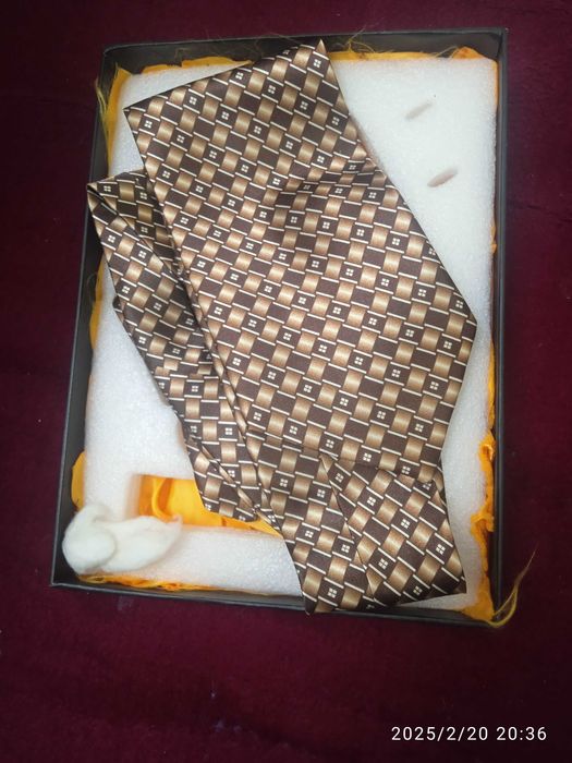 Деловой галстук для мужчин